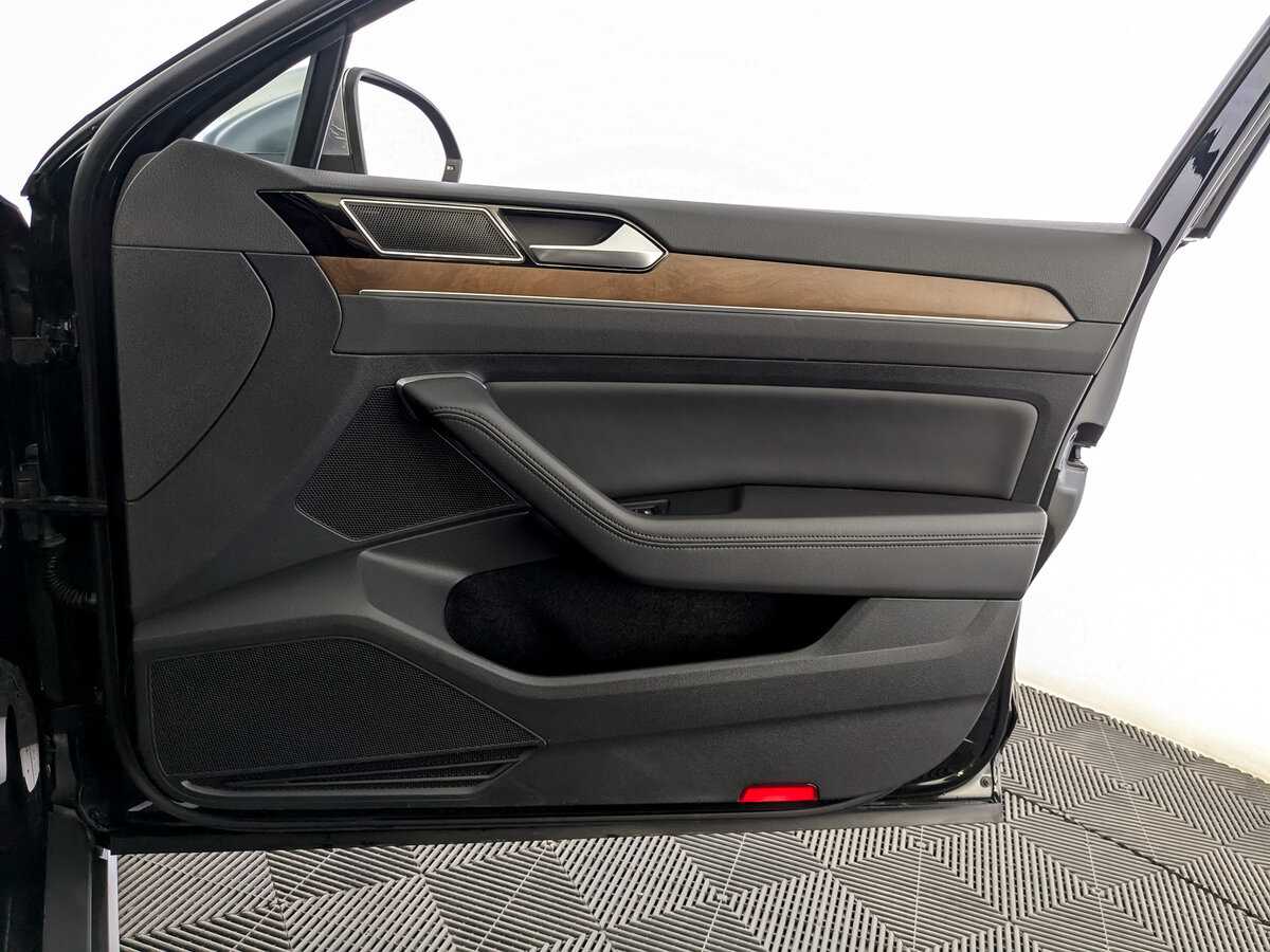 Volkswagen Passat Alltrack, 2018 Фото №25