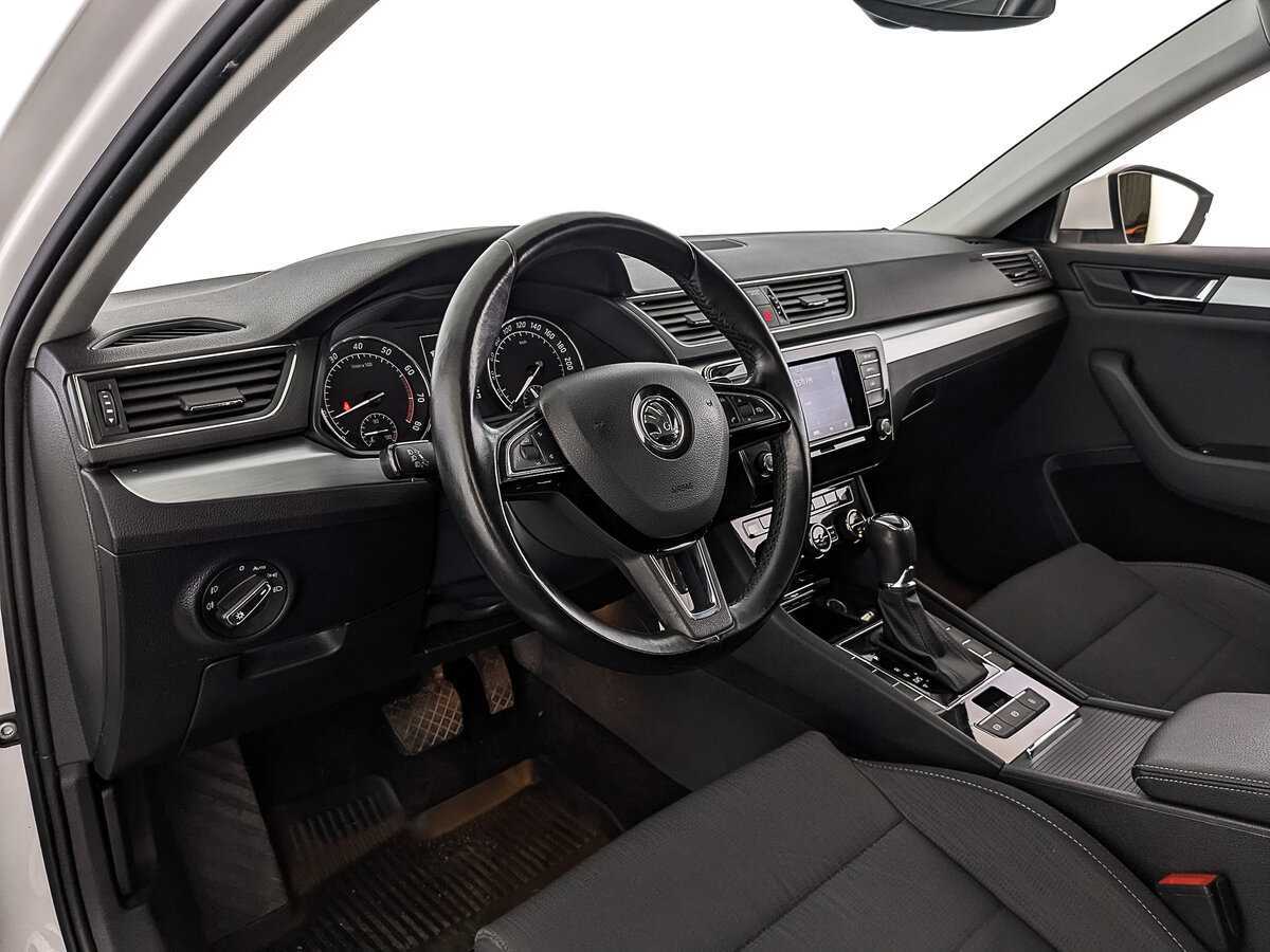 Skoda Superb, 2017 Фото №16