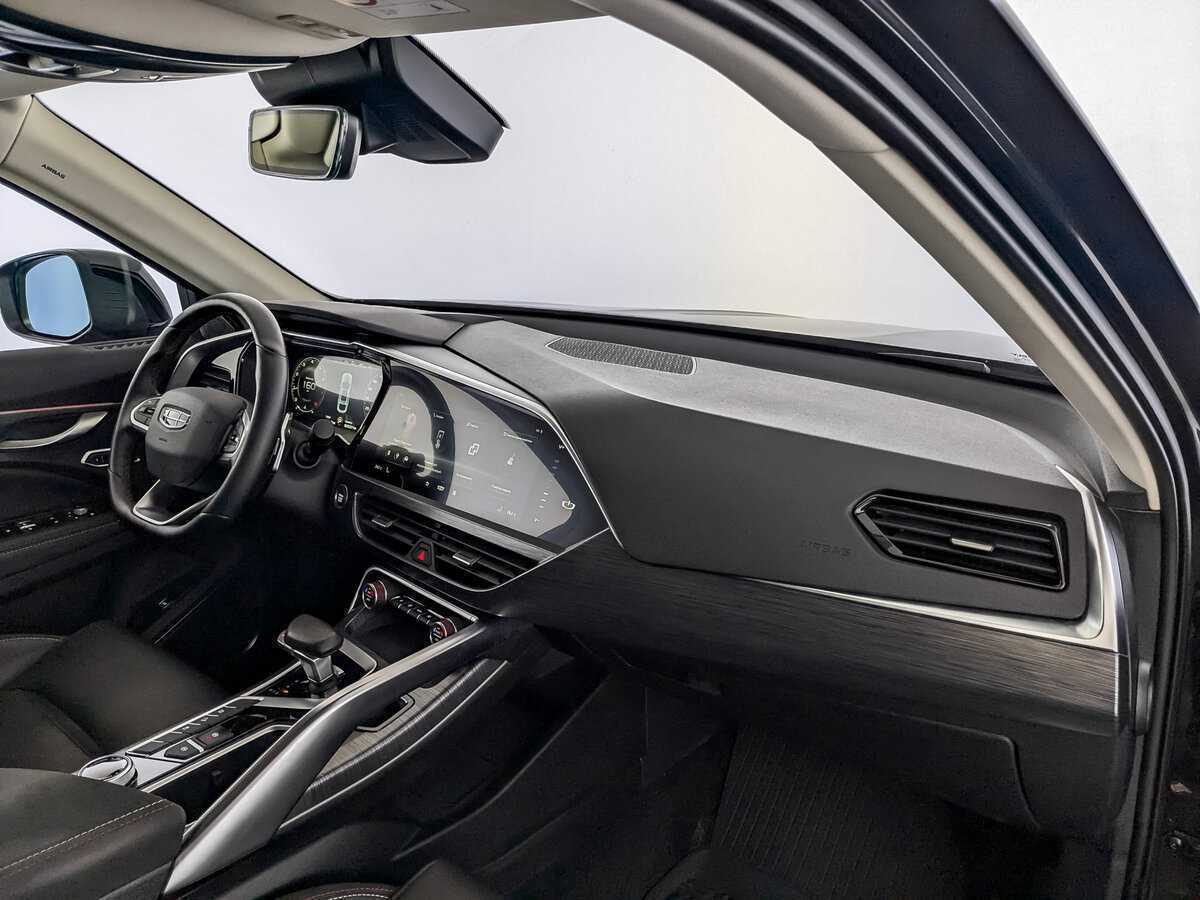 Geely Tugella, 2021 Фото №11