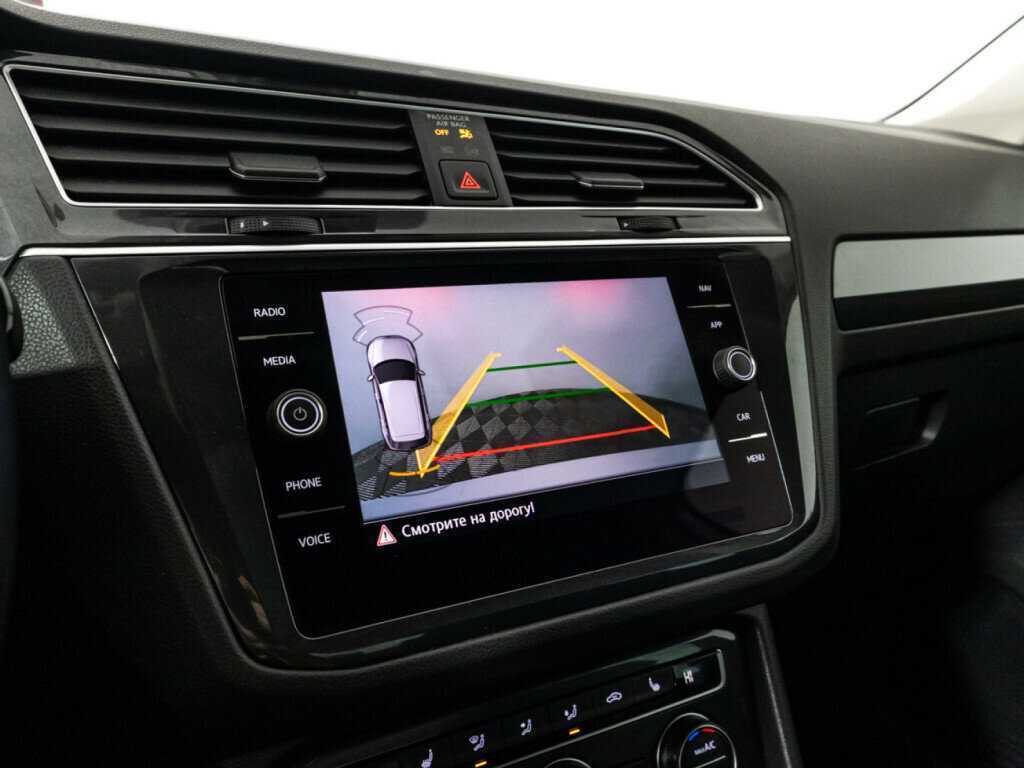 Volkswagen Tiguan, 2019 Фото №16