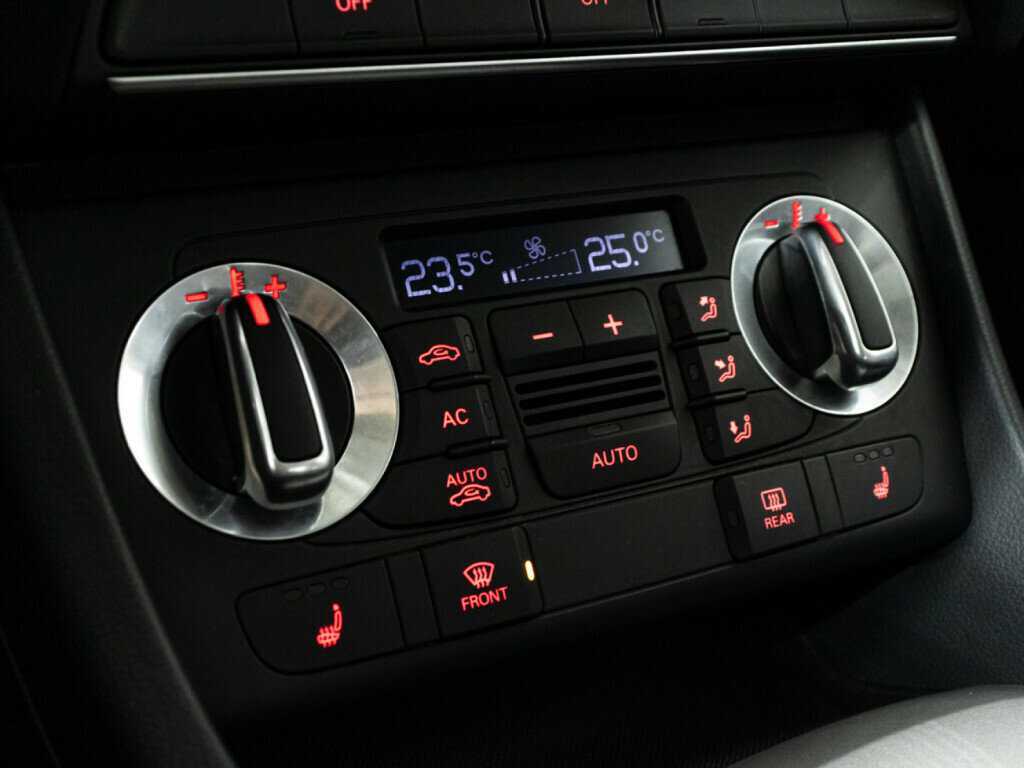 Audi Q3, 2012 Фото №16