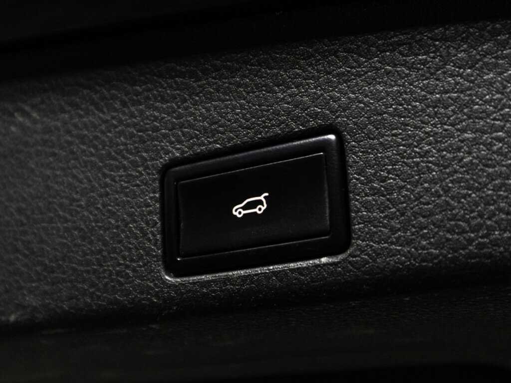 Volkswagen Touareg, 2012 Фото №15