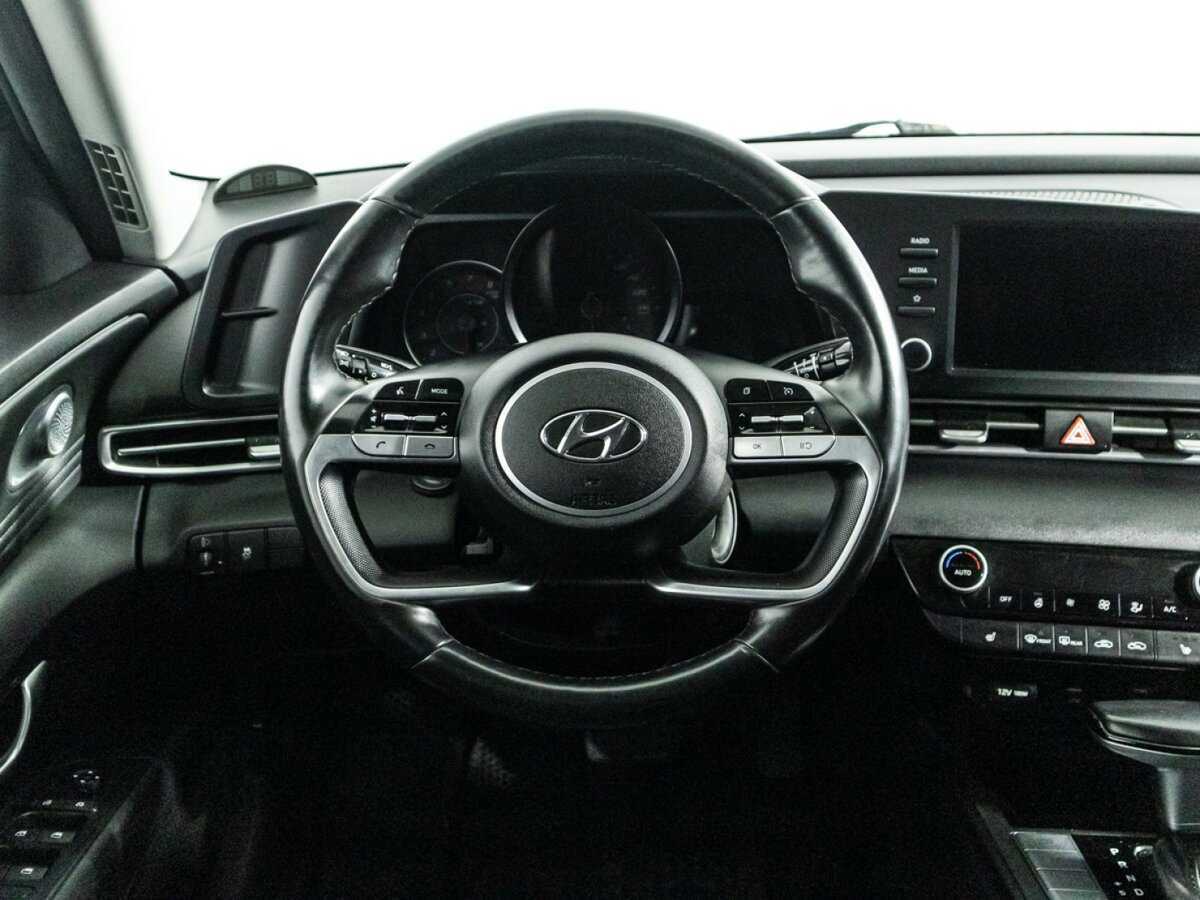 Hyundai Elantra, 2021 Фото №17