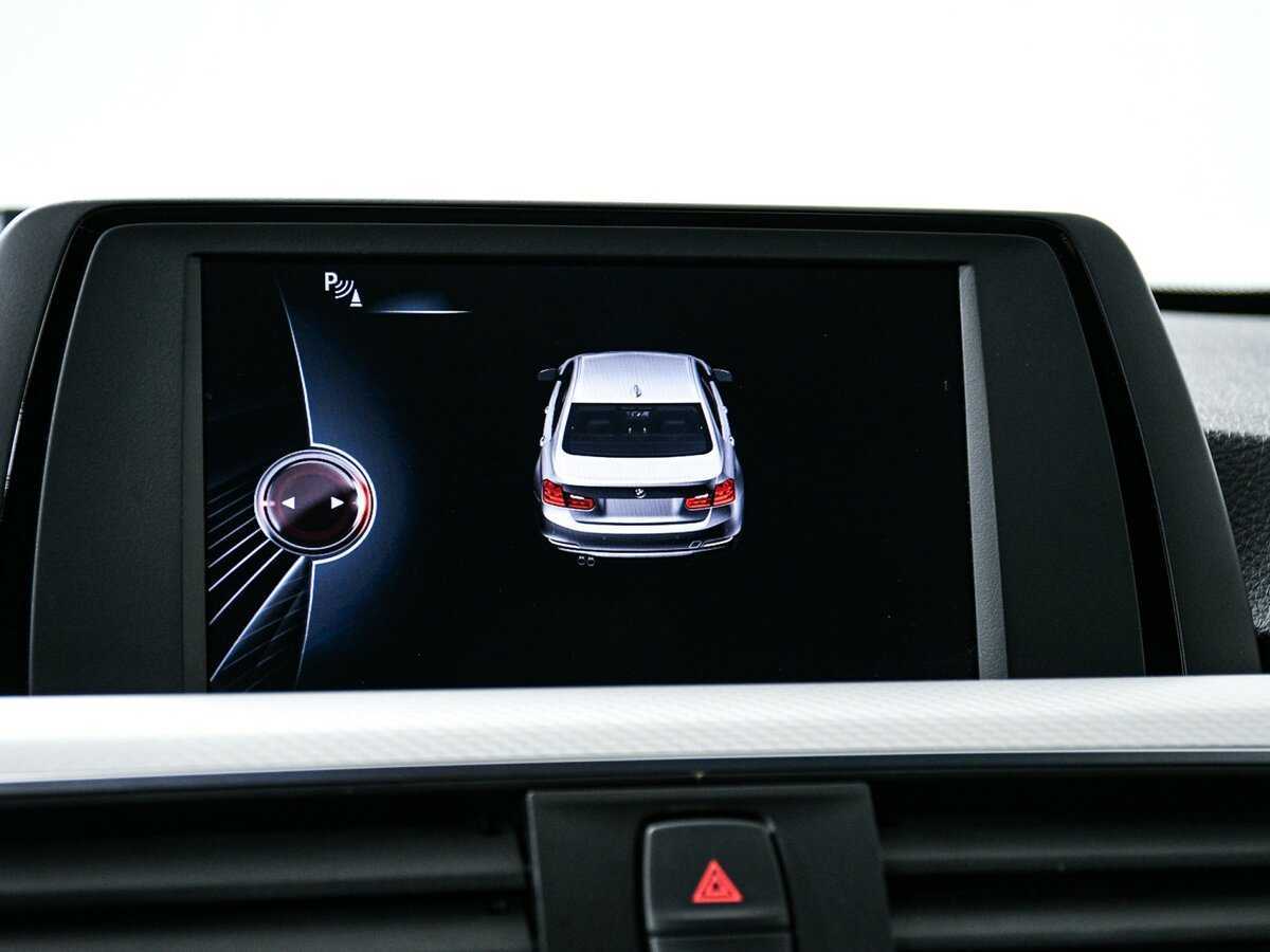 BMW 3 серии 320i xDrive, 2015 Фото №18