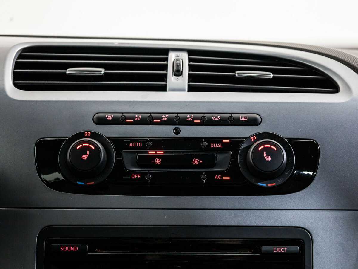 SEAT Leon, 2012 Фото №14