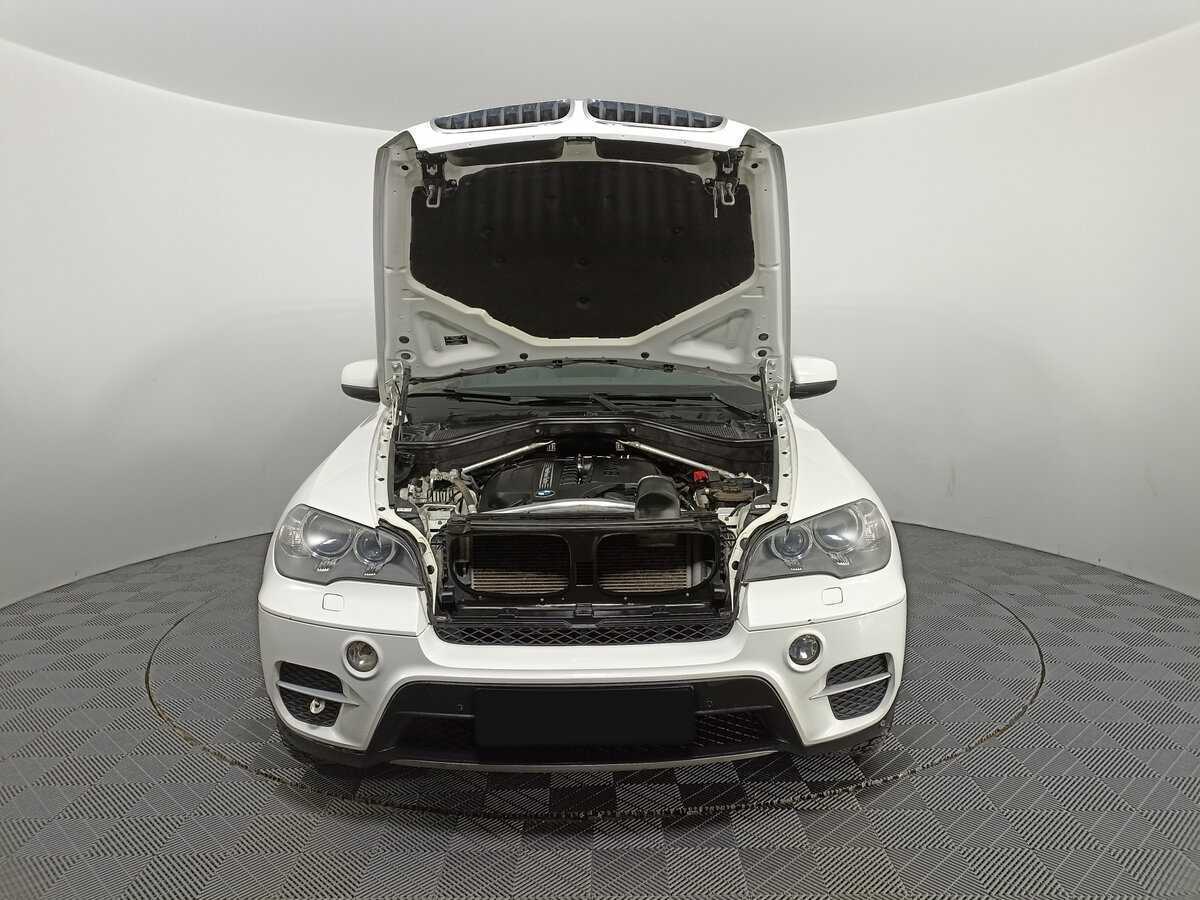 BMW X5 35i, 2013 Фото №9