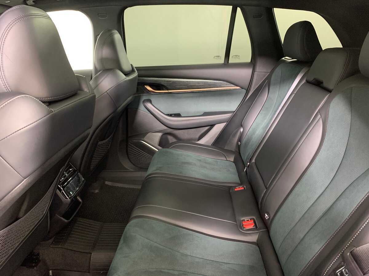 Geely Monjaro, 2022 Фото №20