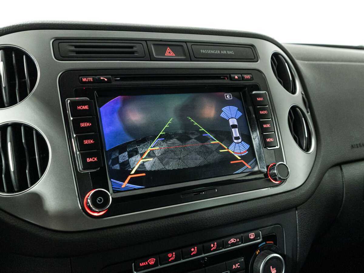 Volkswagen Tiguan, 2015 Фото №15