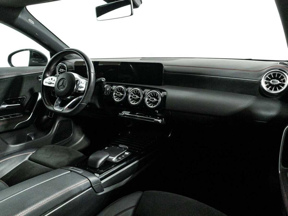 Mercedes-Benz CLA 200, 2020 Фото №9