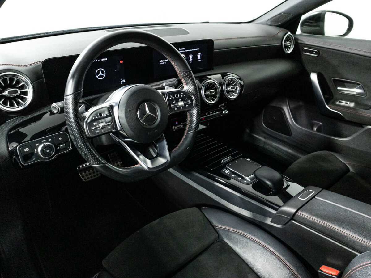 Mercedes-Benz CLA 200, 2020 Фото №11
