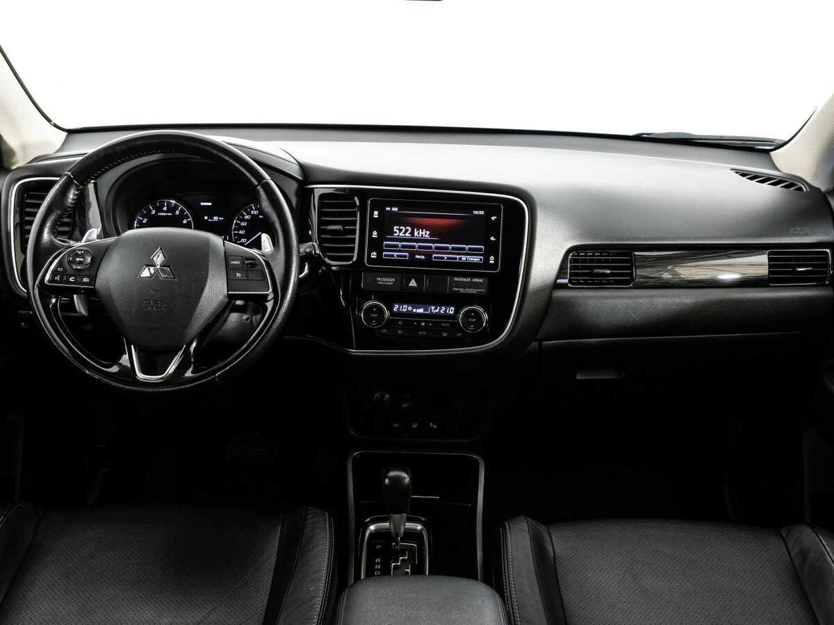 Mitsubishi Outlander, 2018 - 204 456 км. | Фото №8