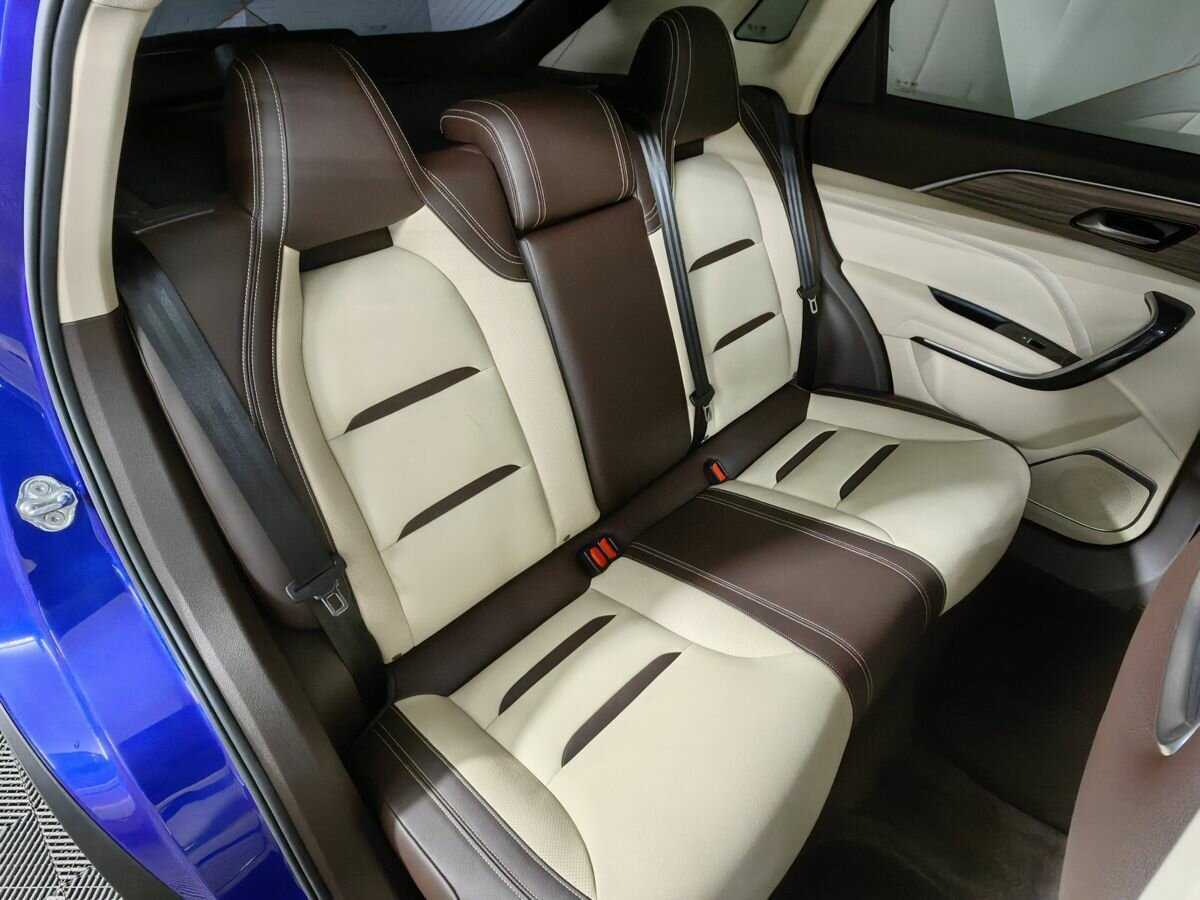 FAW Bestune T77, 2022 Фото №13