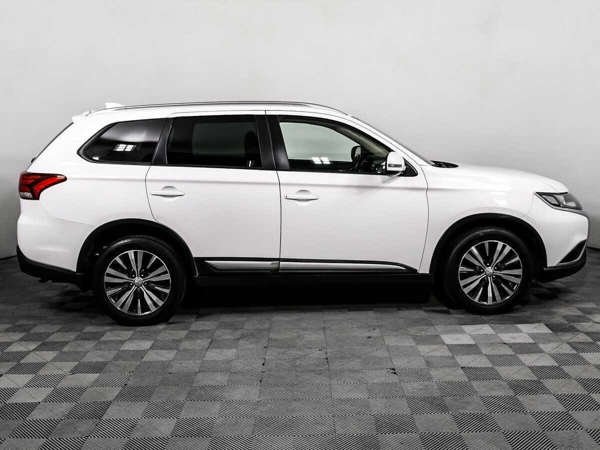 Mitsubishi Outlander, 2019 - 102 292 км. | Фото №4