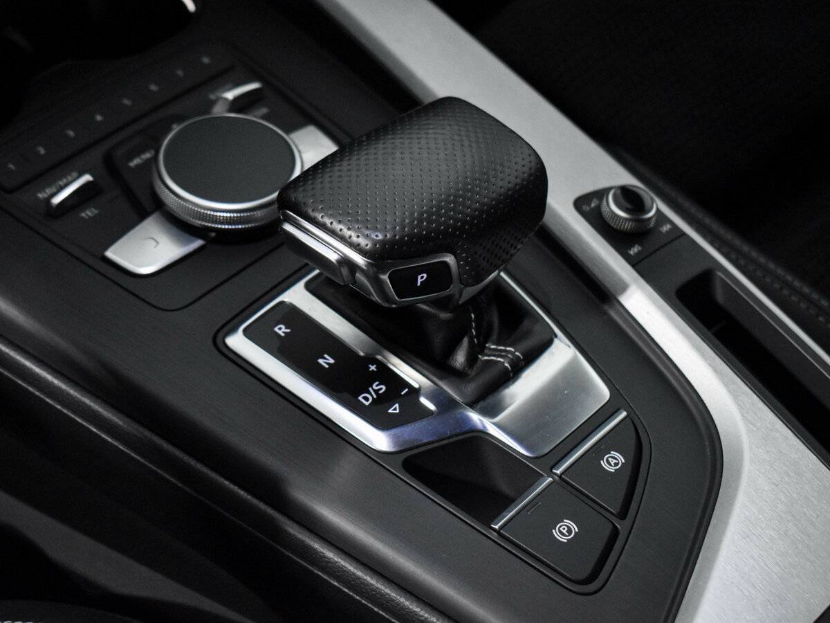 Audi A4, 2016 Фото №9