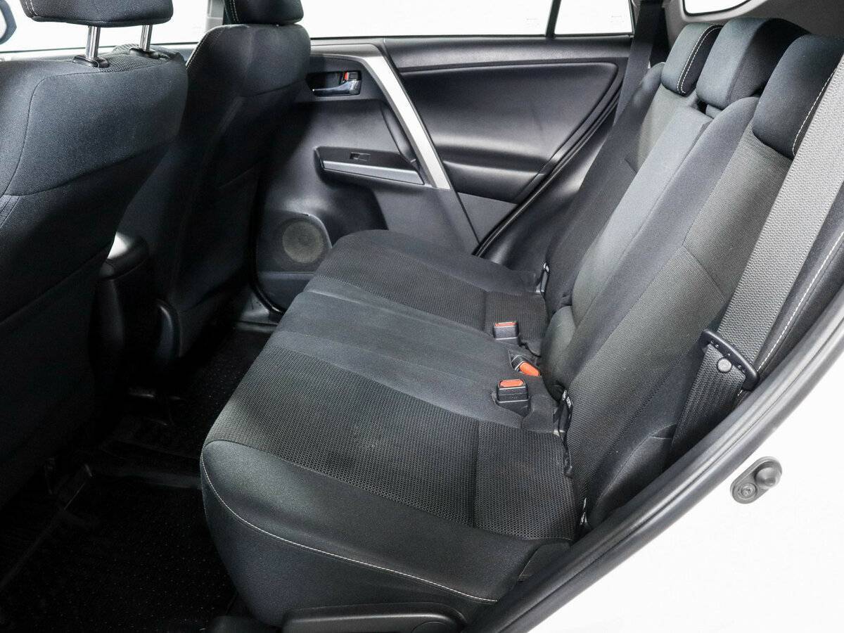 Toyota RAV4, 2017 - 59 900 км. | Фото №7