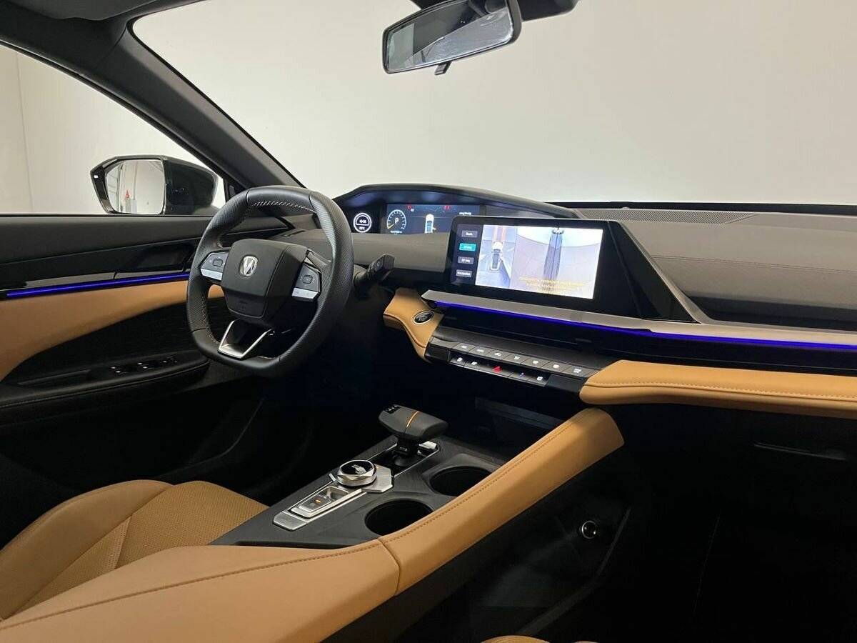 Changan UNI-V, 2023 Фото №16