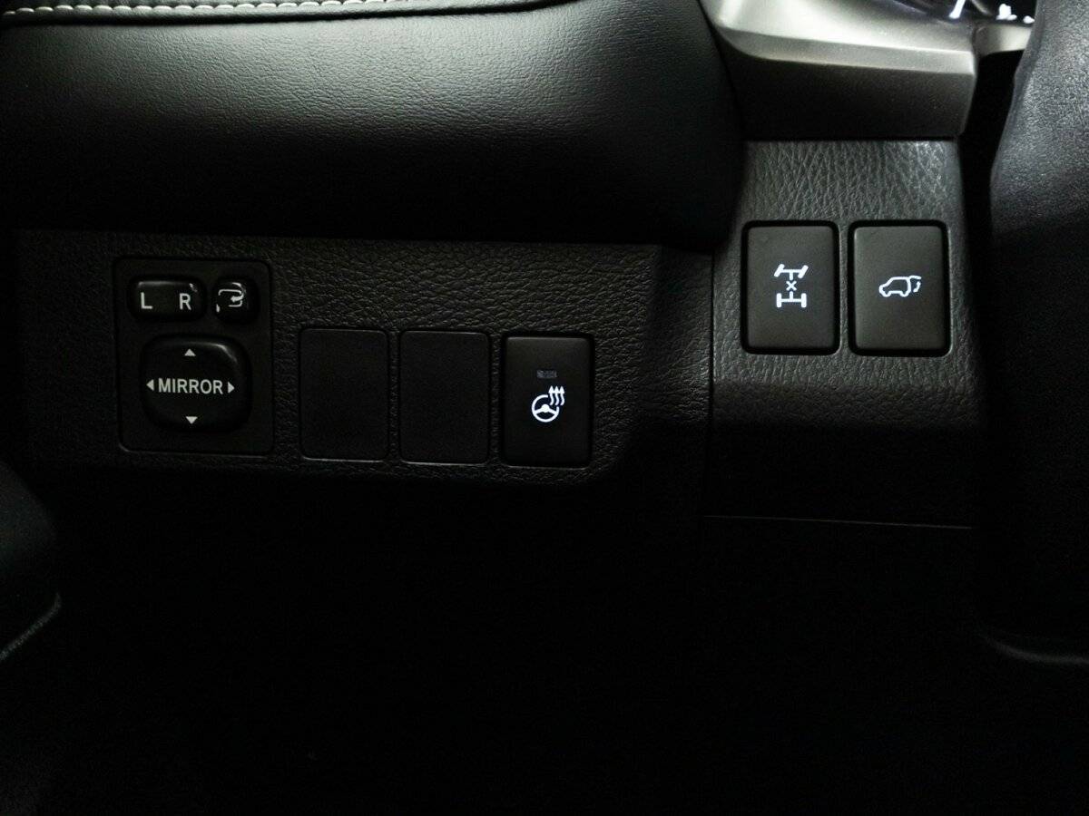 Toyota RAV4, 2019 Фото №19