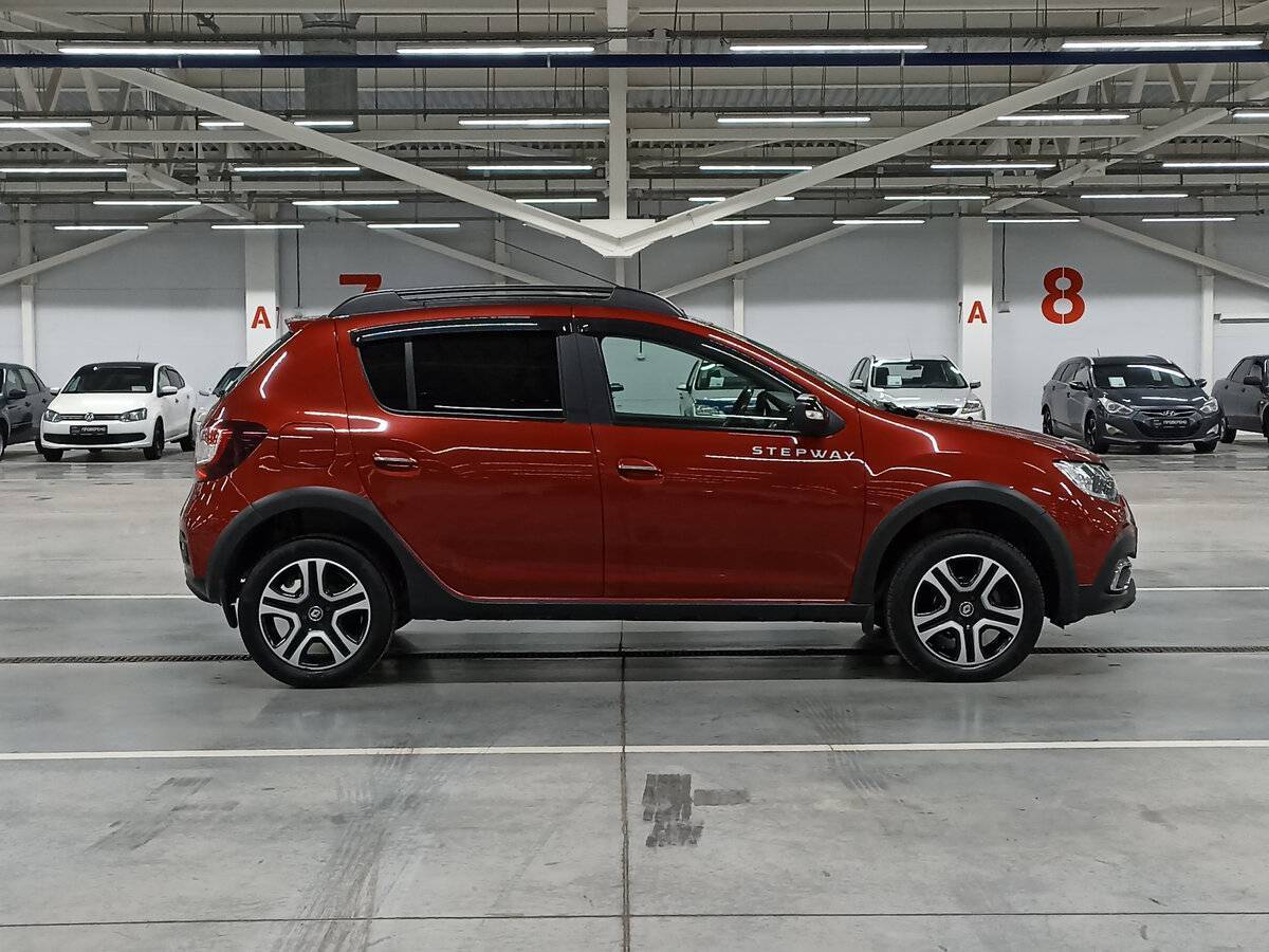 Renault Sandero Stepway, 2018 - 84 890 км. | Фото №4