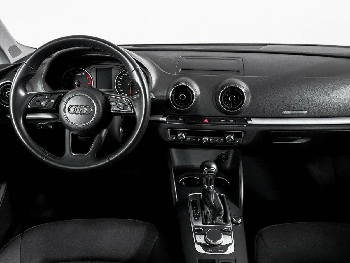 Audi A3, 2017 Фото №12