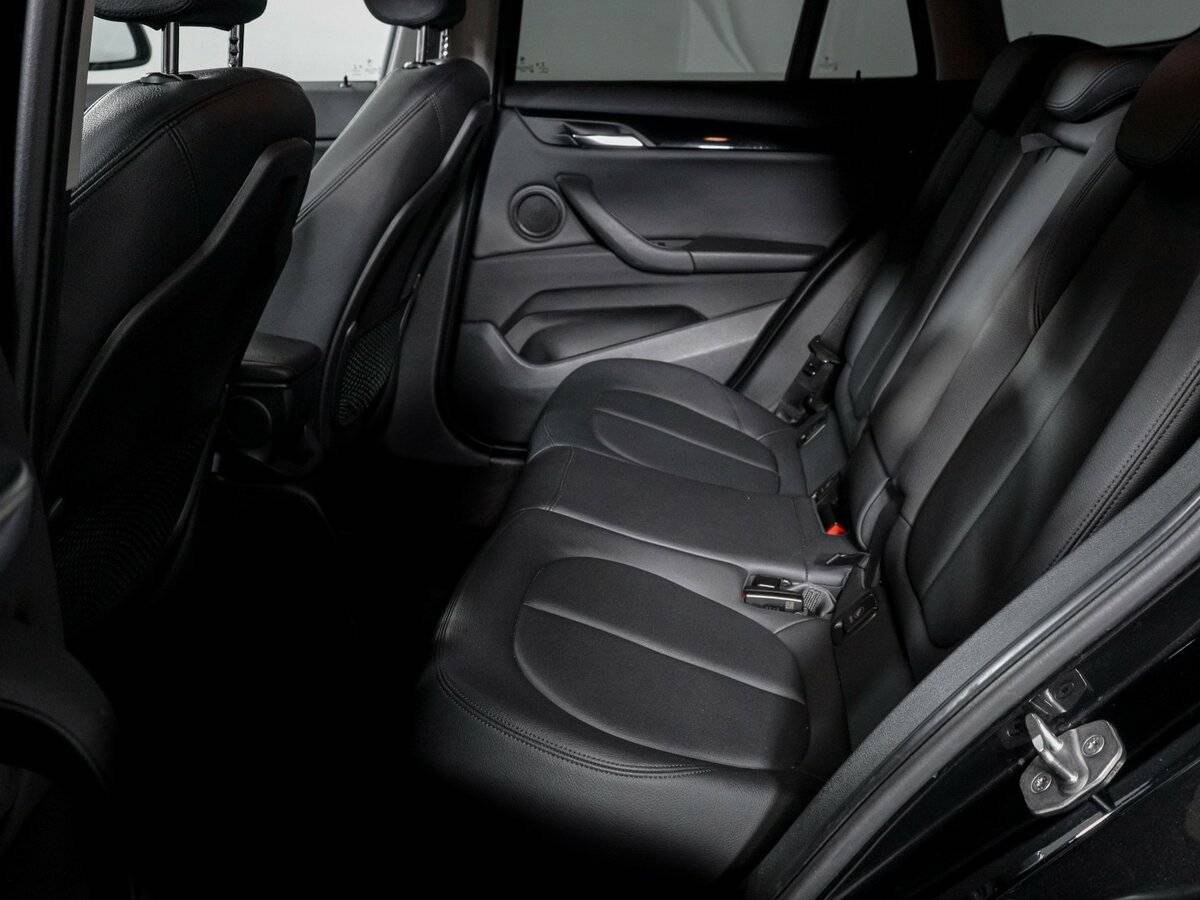 BMW X1 18i sDrive, 2018 Фото №10