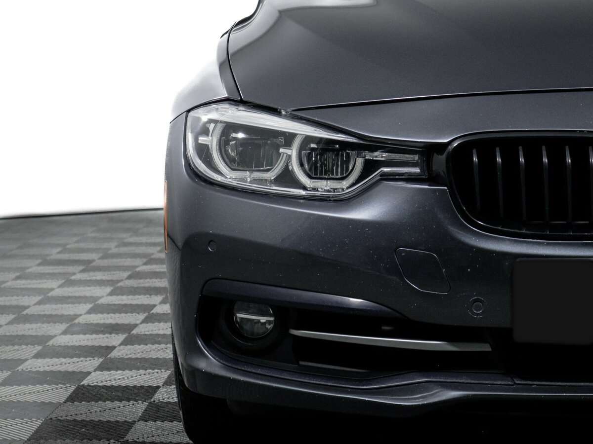 BMW 3 серии 330i xDrive, 2017 Фото №18