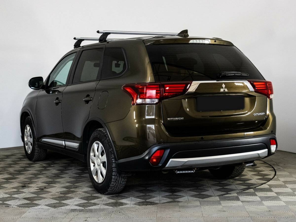 Mitsubishi Outlander, 2018 - 235 934 км. | Фото №7