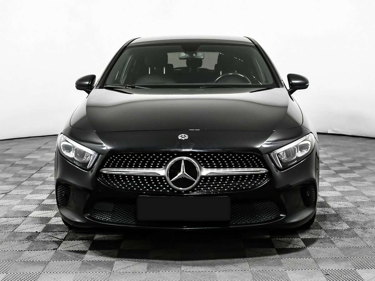 Mercedes-Benz A-Класс 220, 2018 - 85 200 км. | Фото №2