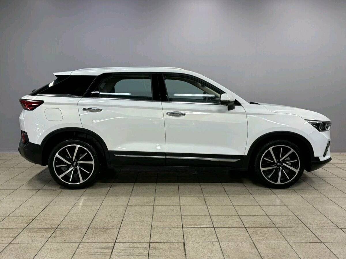 FAW Bestune T77, 2023 - 16 856 км. | Фото №4