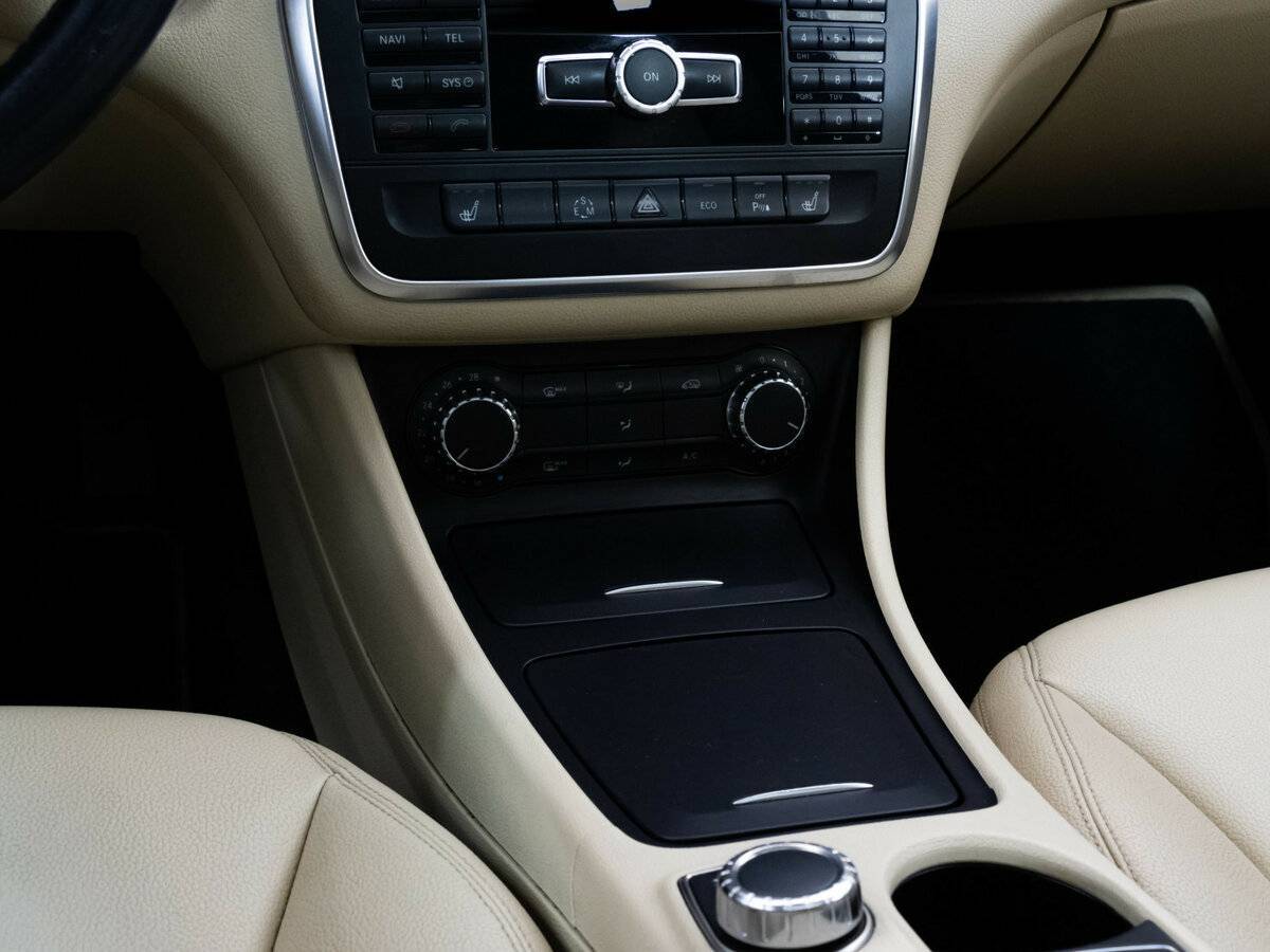 Mercedes-Benz CLA 200, 2013 Фото №12