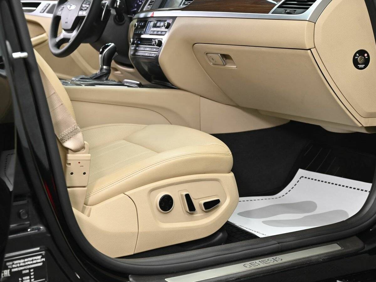 Hyundai Genesis, 2016 Фото №14