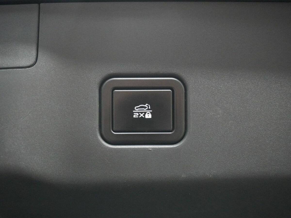 Changan UNI-V, 2022 Фото №16