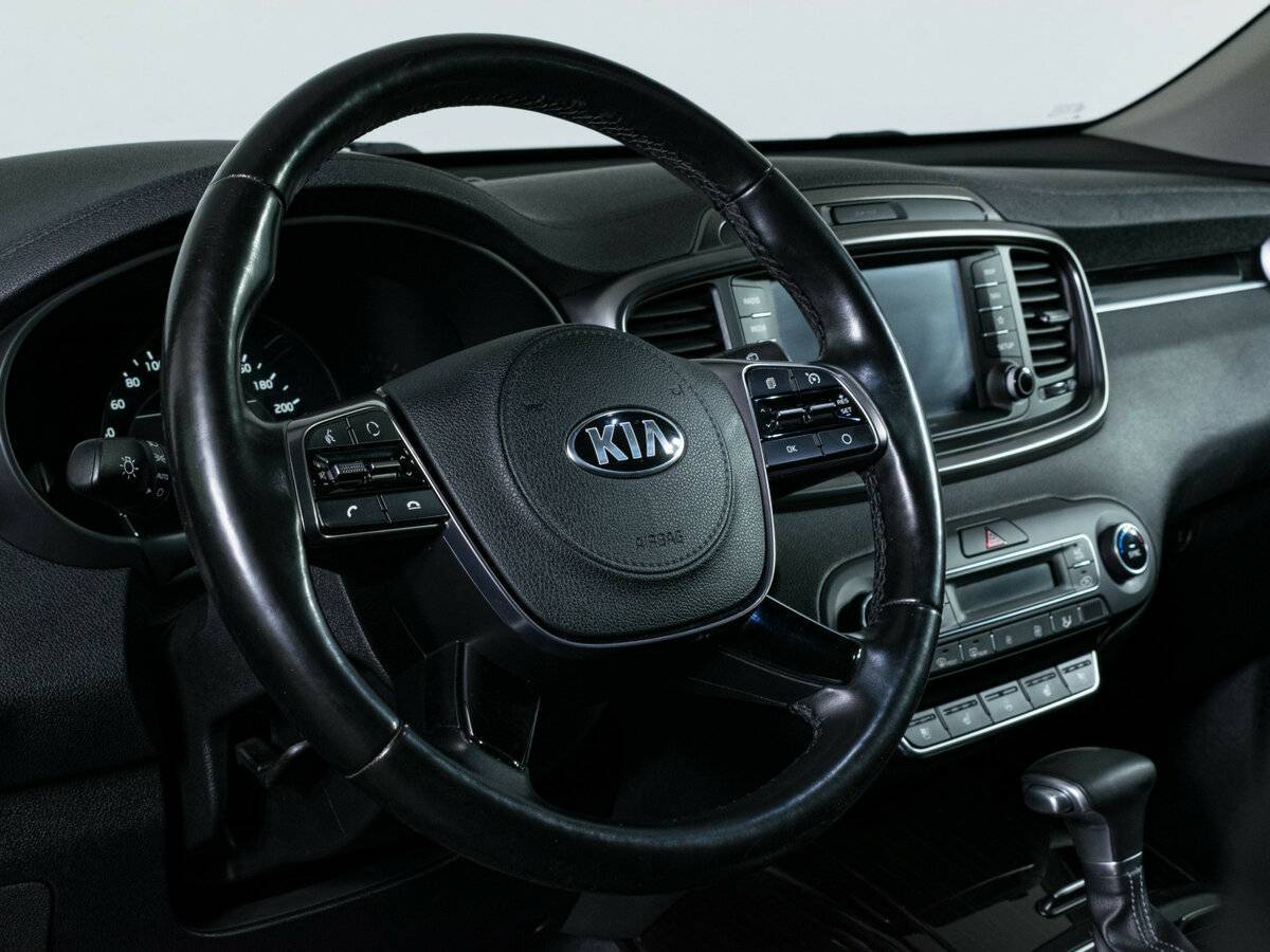 Kia Sorento, 2018 Фото №16
