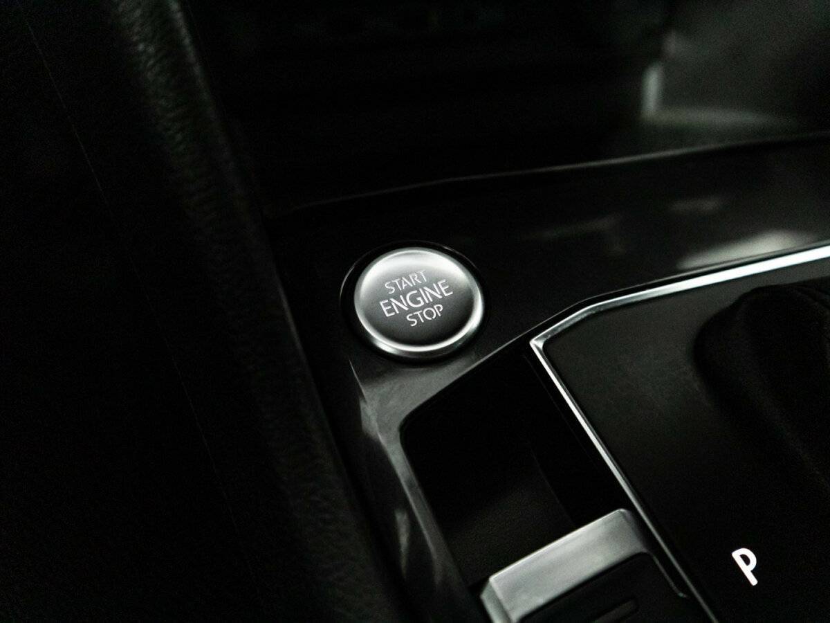 Volkswagen Tiguan, 2018 Фото №20