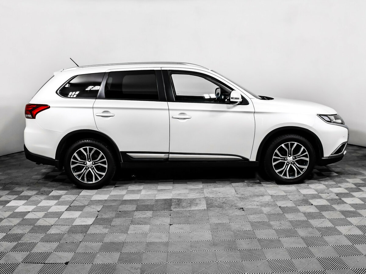 Mitsubishi Outlander III Рестайлинг 2, 2016 - 95 226 км. | Фото №4
