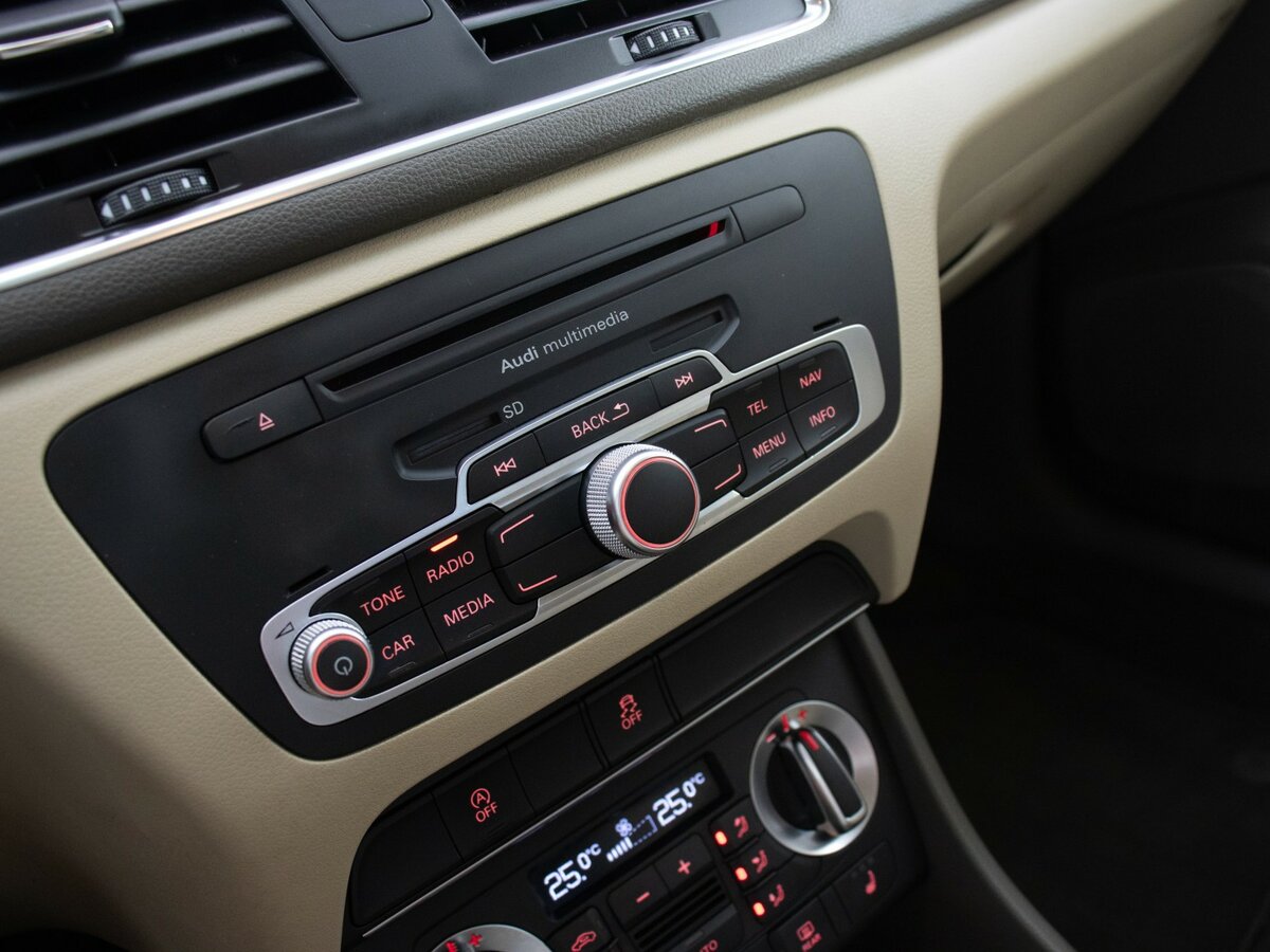 Audi Q3 I (8U), 2013 Фото №11