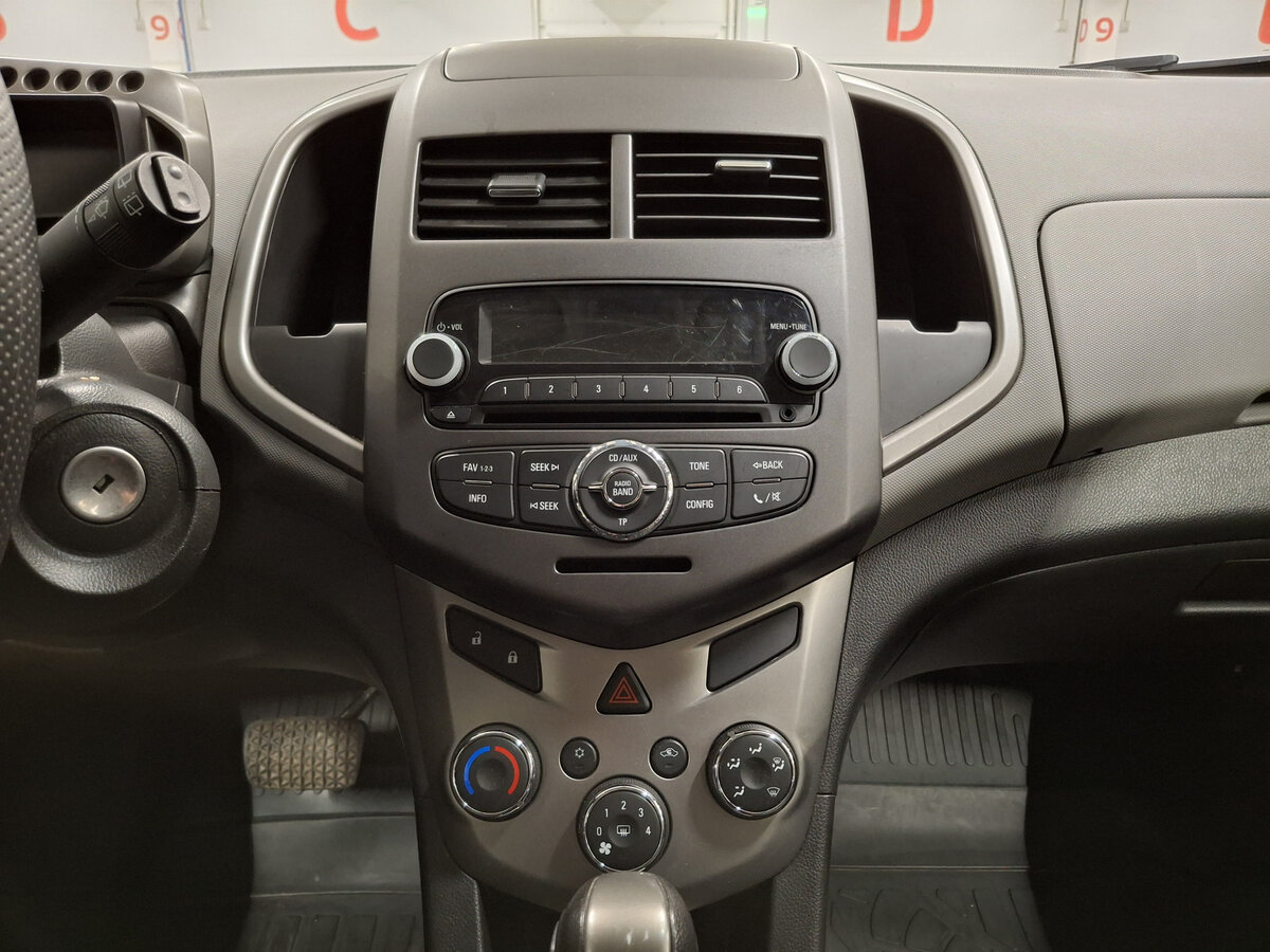 Chevrolet Aveo II, 2015 Фото №14