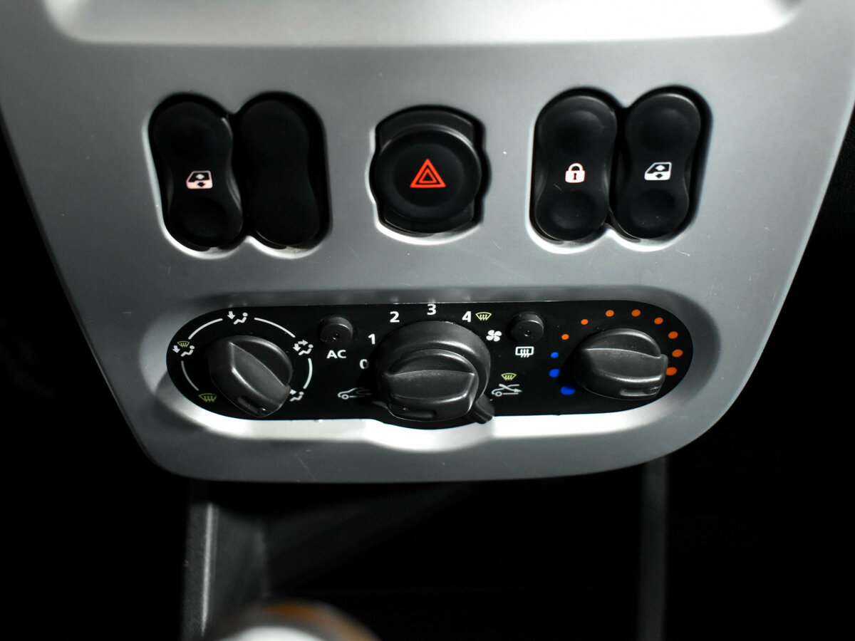 Renault Sandero Stepway I, 2012 Фото №16