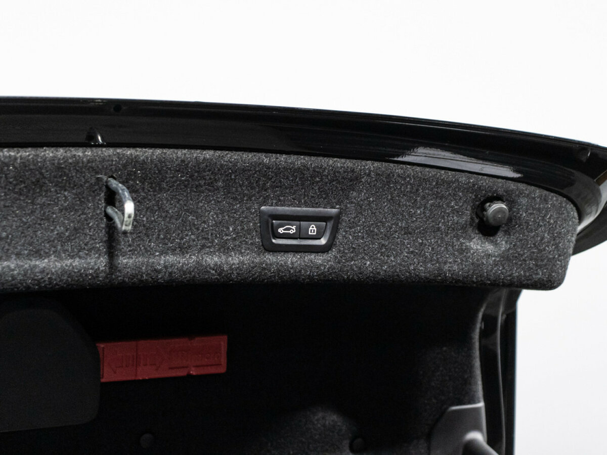 BMW 3 серии 318d VII (G2x), 2020 Фото №15