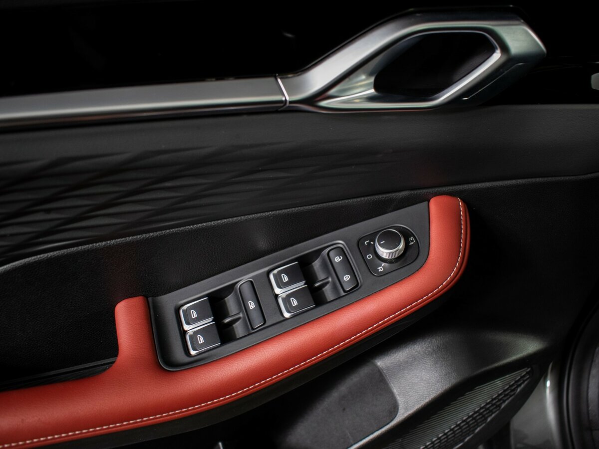 Geely Coolray I Рестайлинг, 2023 Фото №16