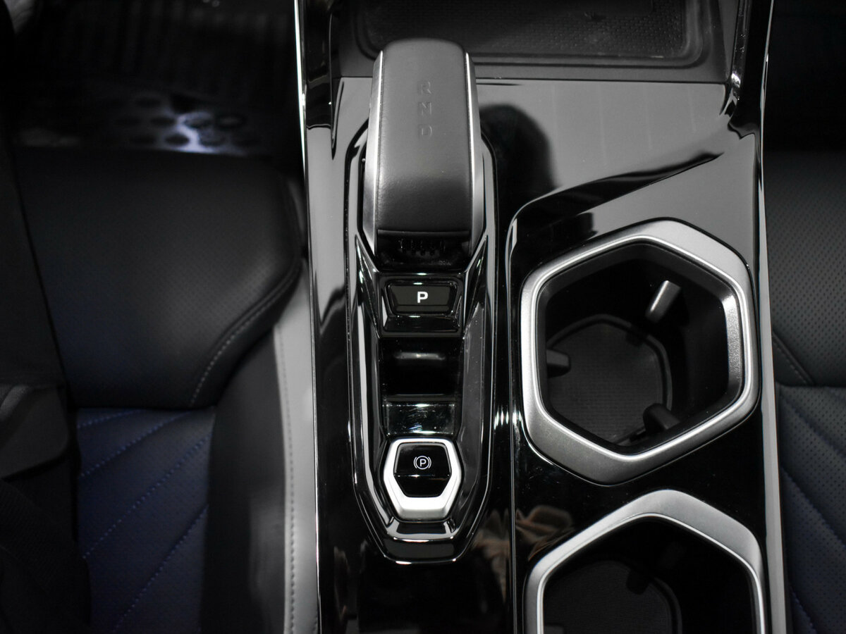 Geely Atlas II, 2024 Фото №9