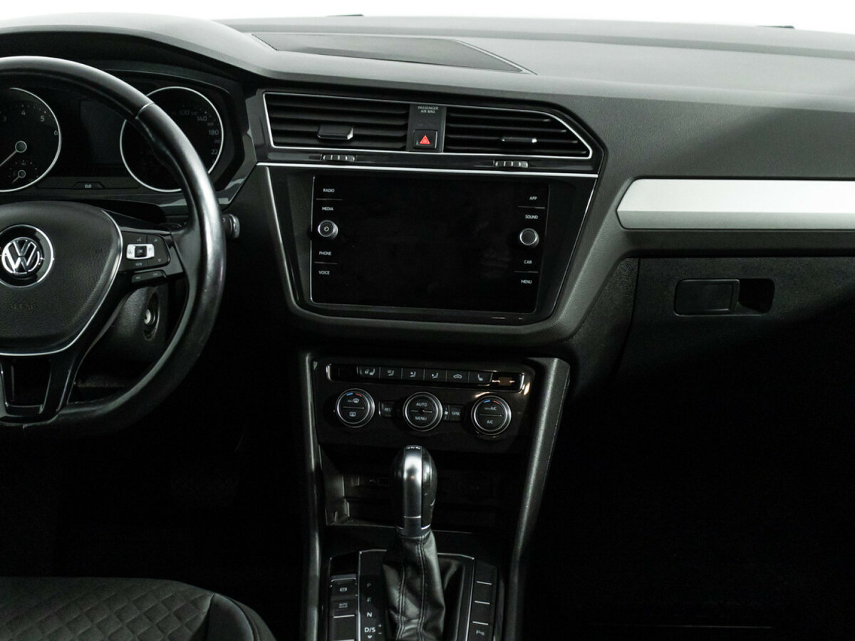Volkswagen Tiguan II, 2019 Фото №14