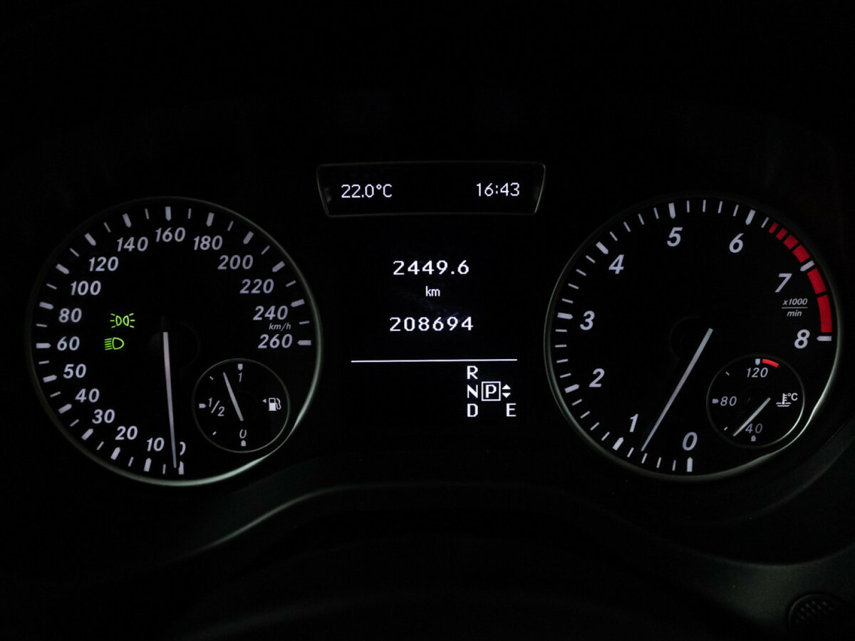 Mercedes-Benz A-Класс 180 III (W176), 2013 Фото №12