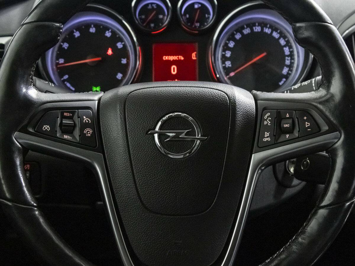 Opel Astra J Рестайлинг, 2013 Фото №12