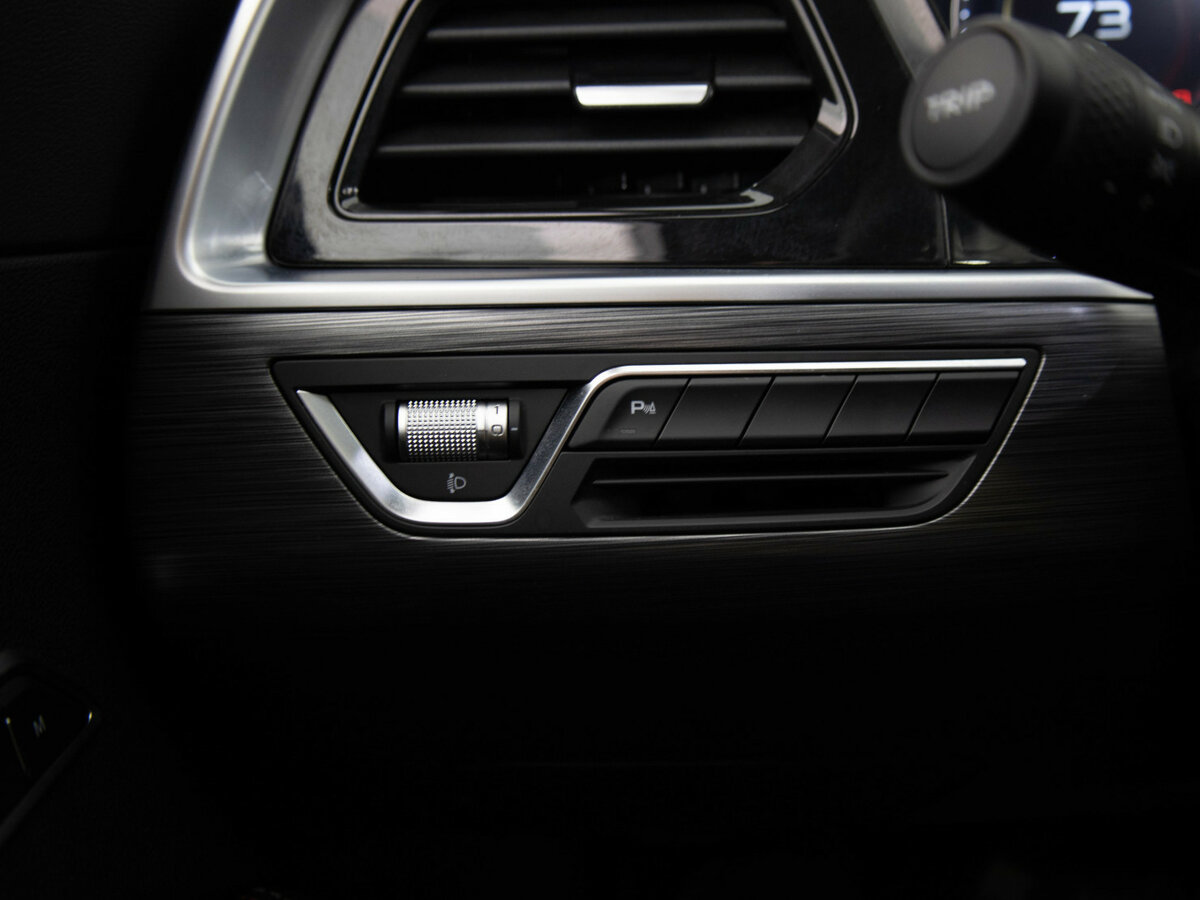 Geely Tugella I Рестайлинг, 2022 Фото №15