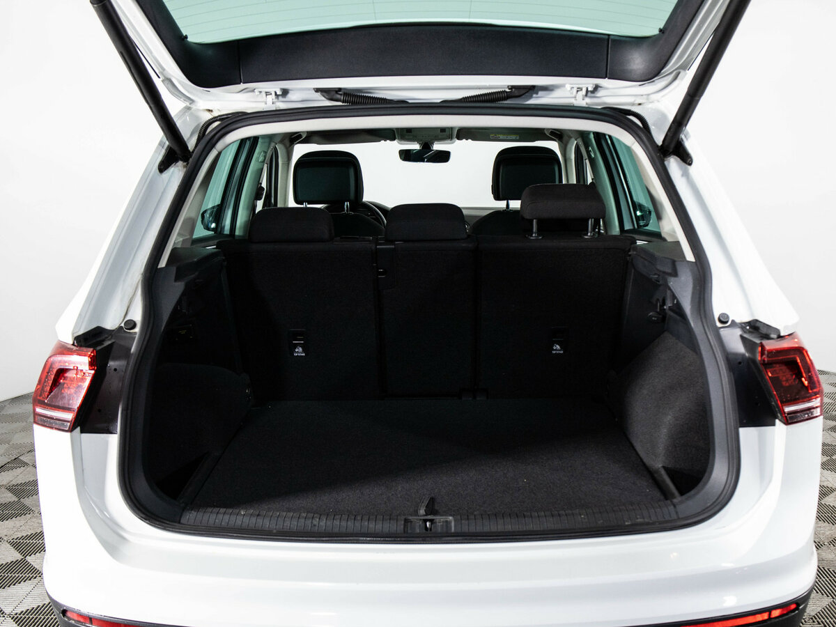 Volkswagen Tiguan II, 2018 Фото №9