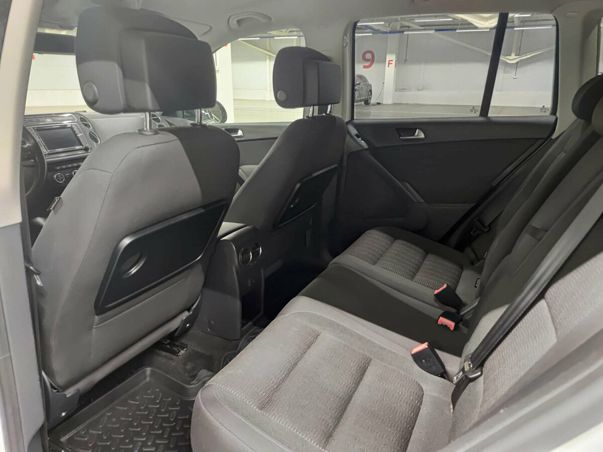 Volkswagen Tiguan I Рестайлинг, 2016 Фото №12