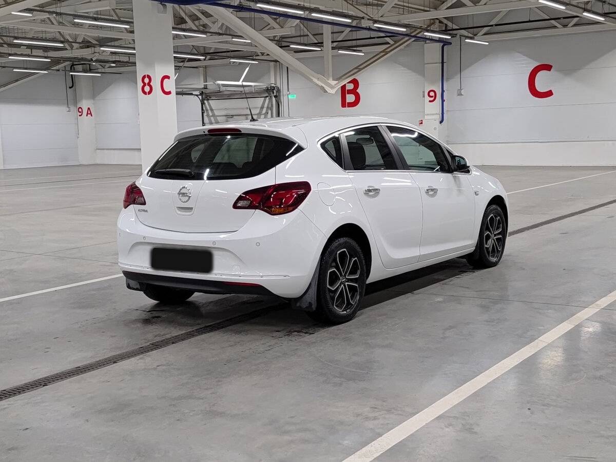 Opel Astra J Рестайлинг, 2013 - 180 852 км. | Фото №5