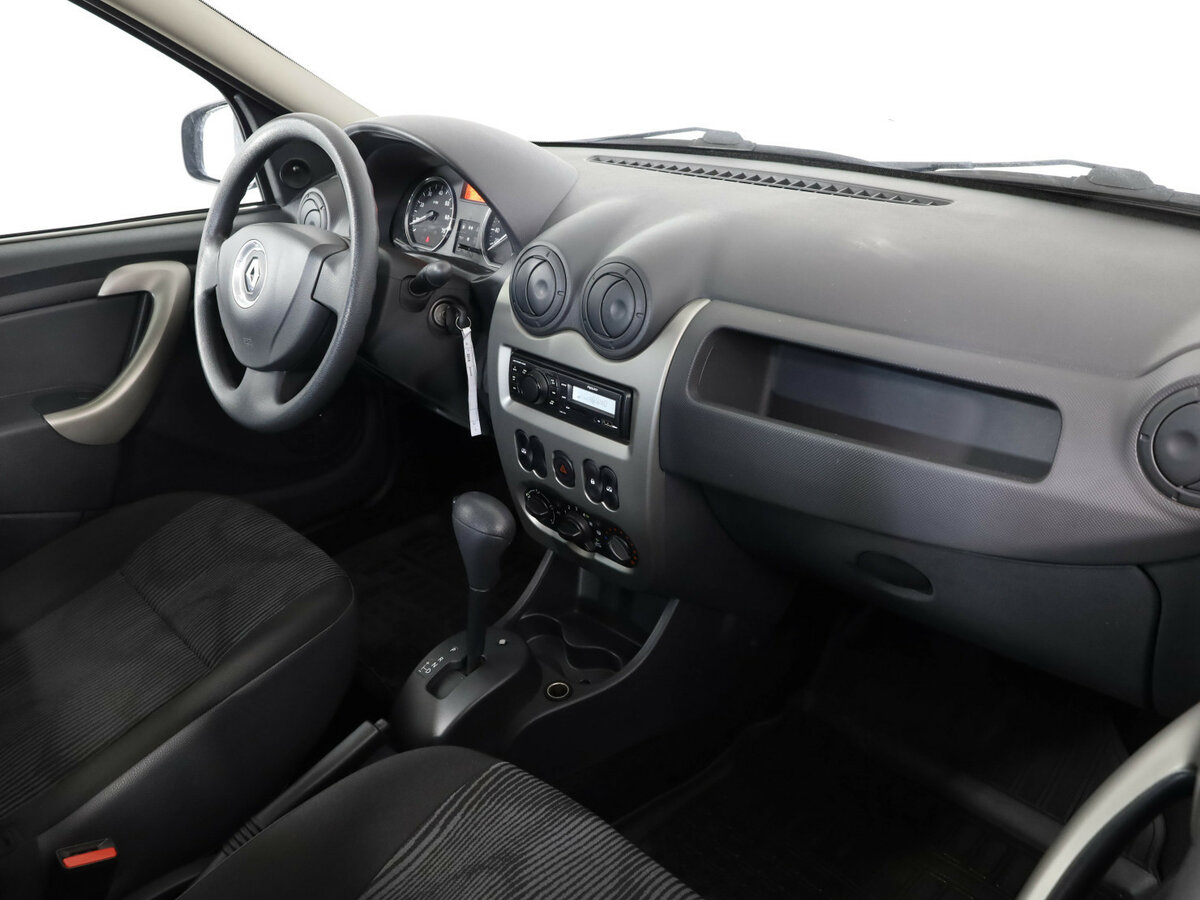 Renault Logan I Рестайлинг, 2015 Фото №15