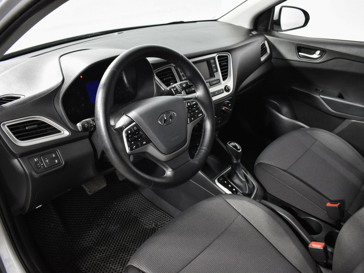 Hyundai Solaris II Рестайлинг, 2020 Фото №9