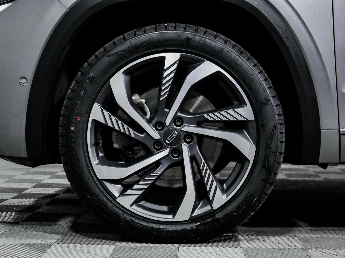 Geely Monjaro I, 2023 Фото №15